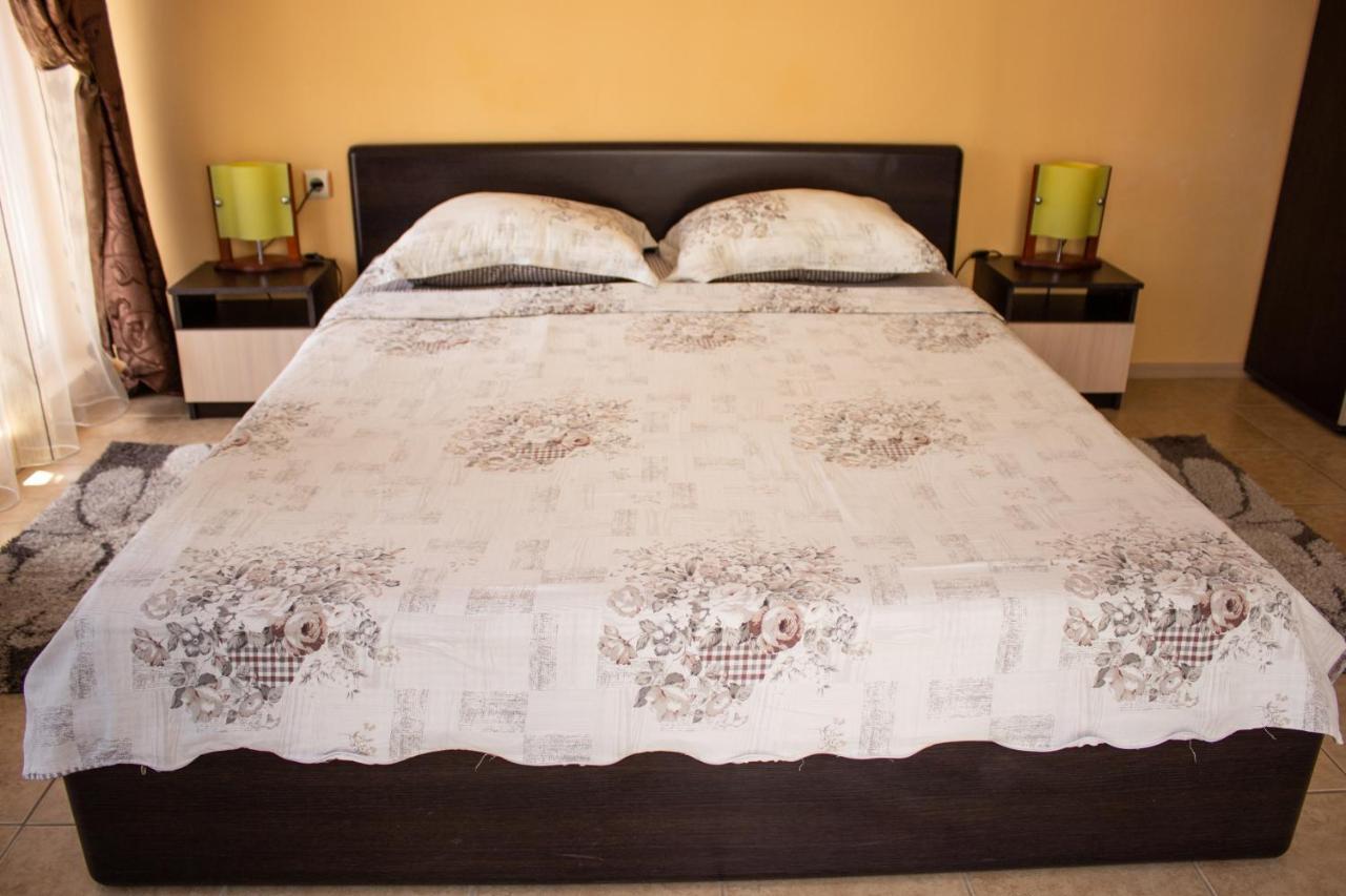 Central Couple Studio Pomorie Extérieur photo